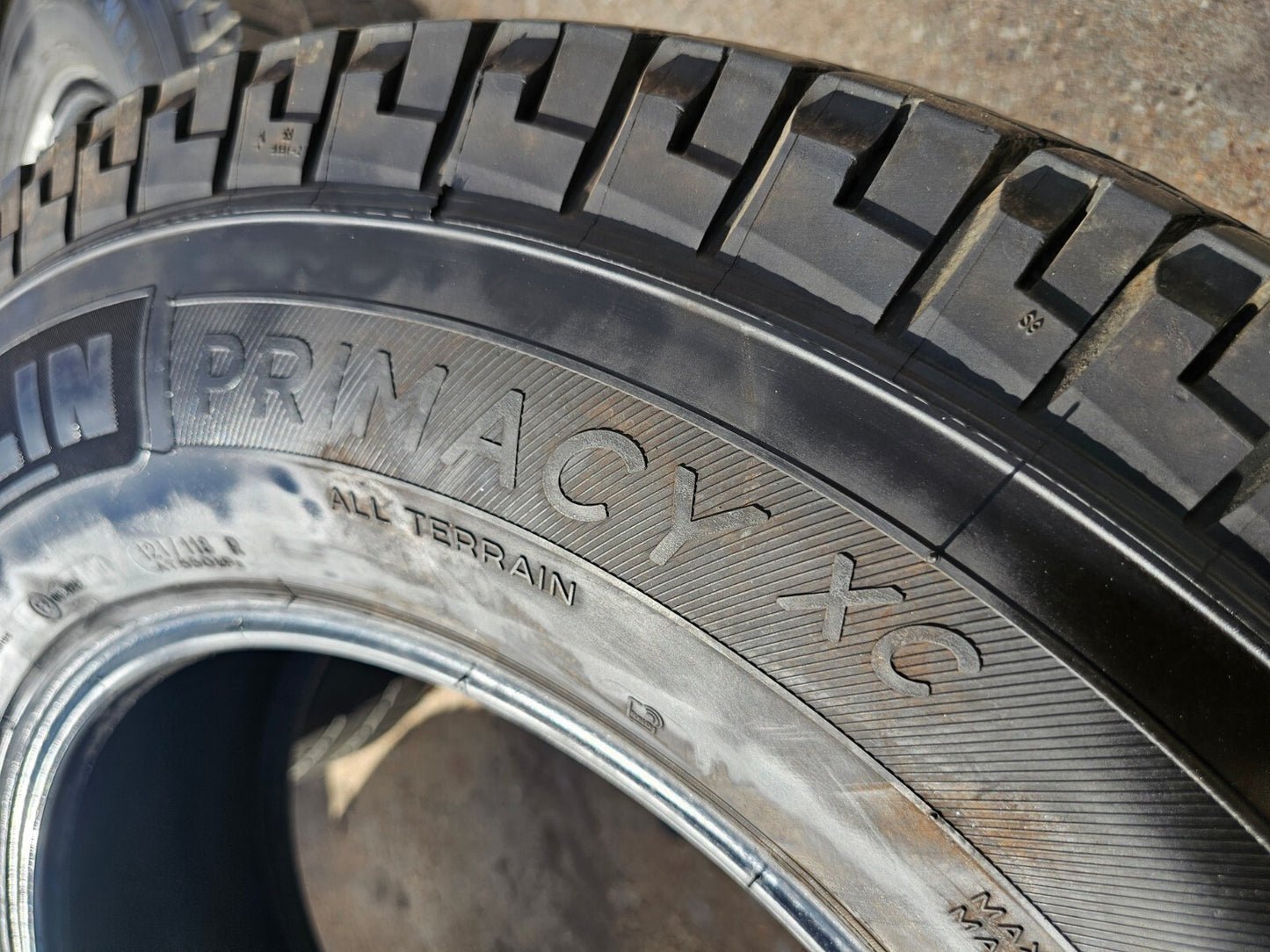 (6) 235/80/18 Michelin Primacy XC tires LT 10 ply load range E 235/80r18