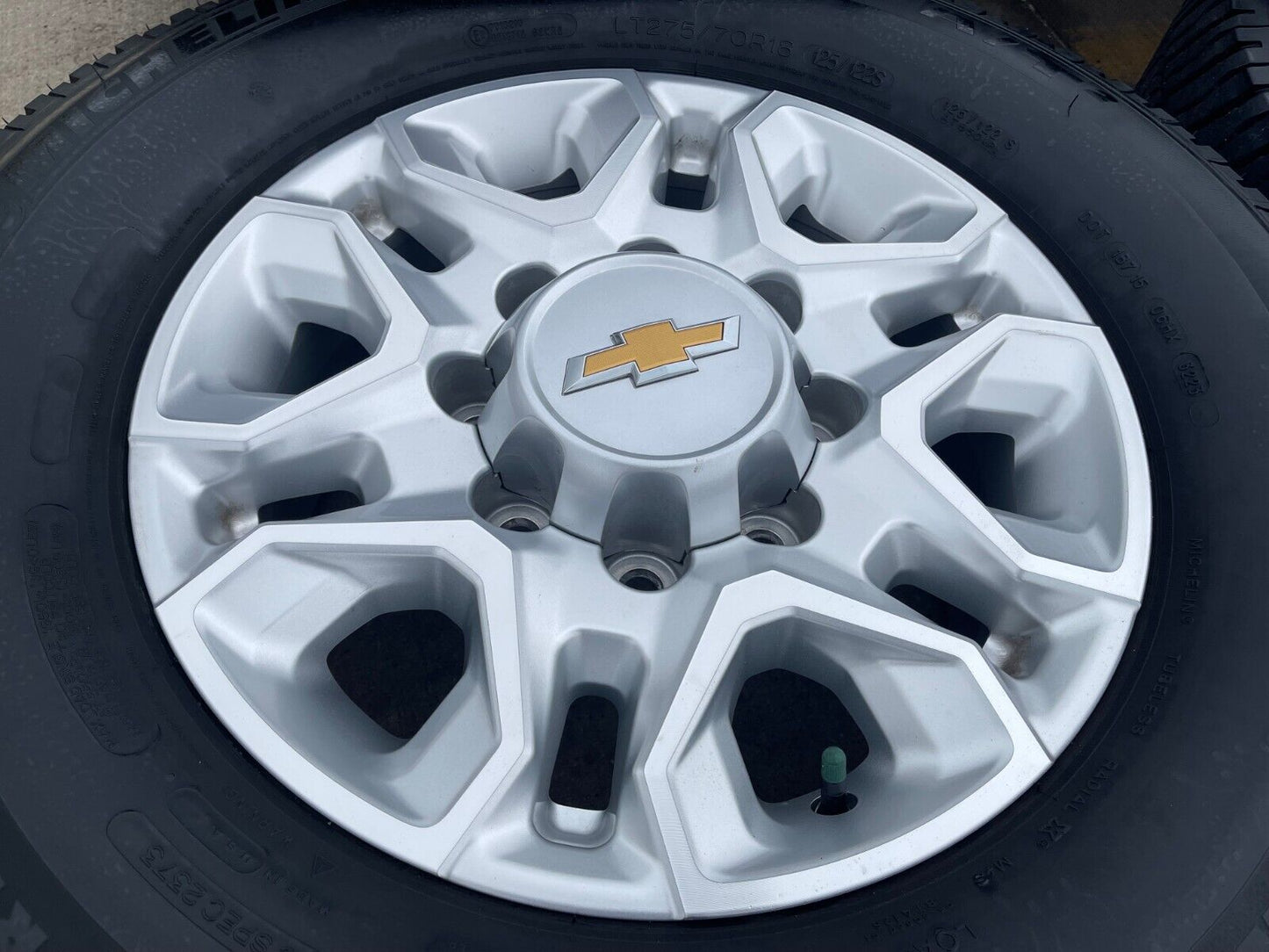18" Chevy Silverado 2500 3500 OEM 5959 wheels rims 2021 2022 2023 2024 2025