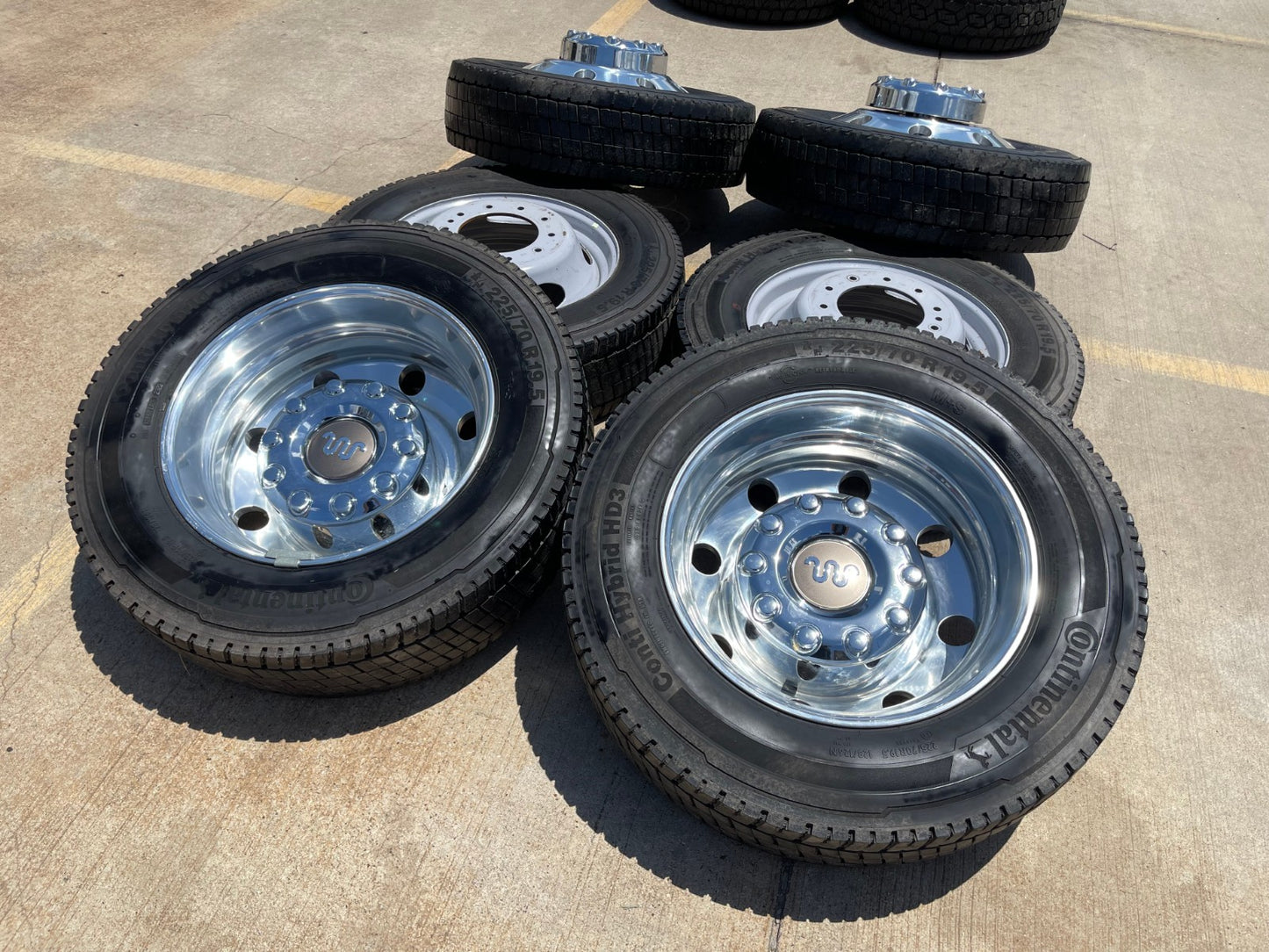 19.5" Ford F-450 Dually F-550 rims wheels RAM 4500 OEM 10x225 CONTINENTAL HD3