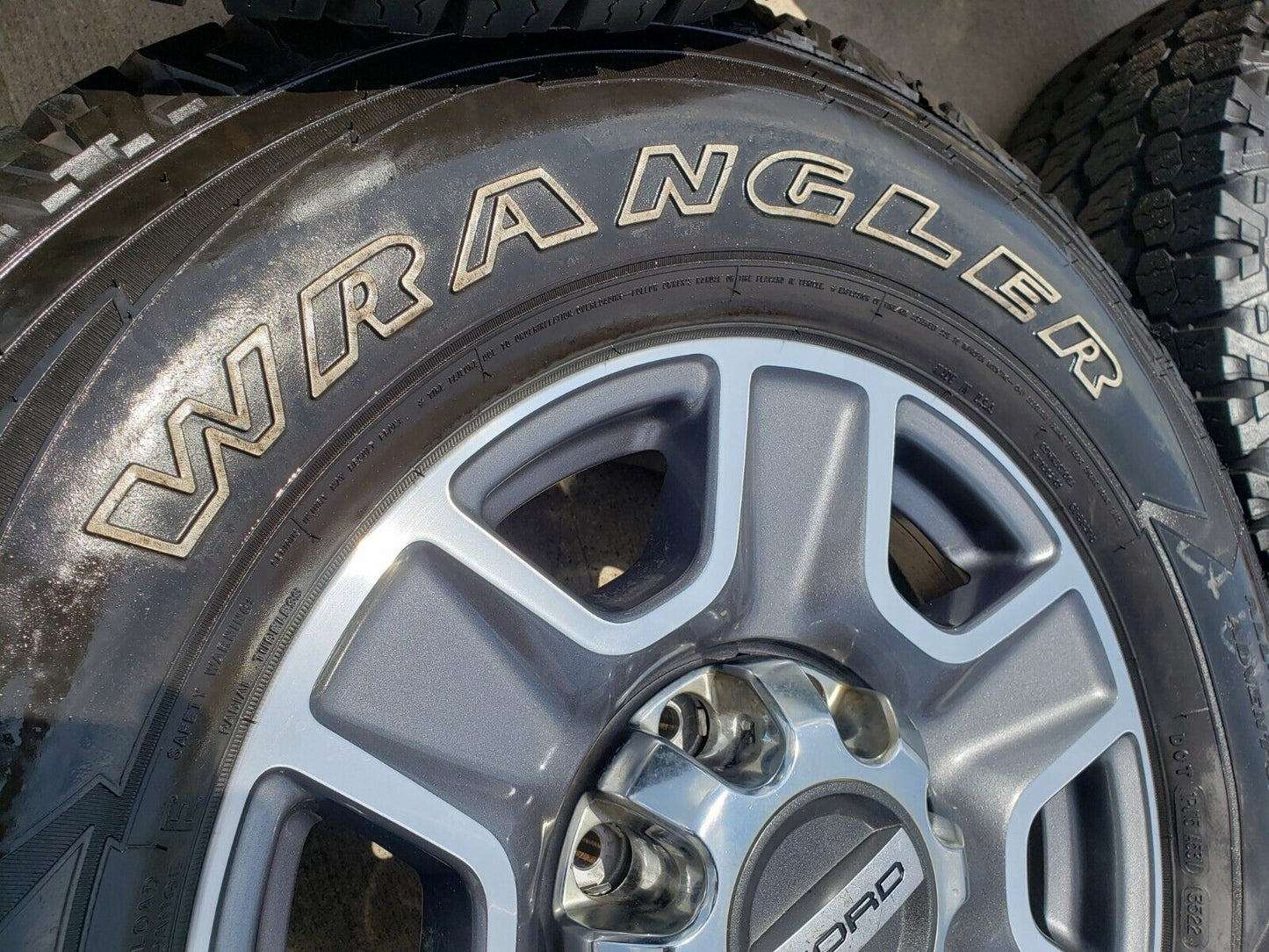 18" Ford F-250 F-350 Lariat FX-4 OEM gray wheels 10298 A/T tires