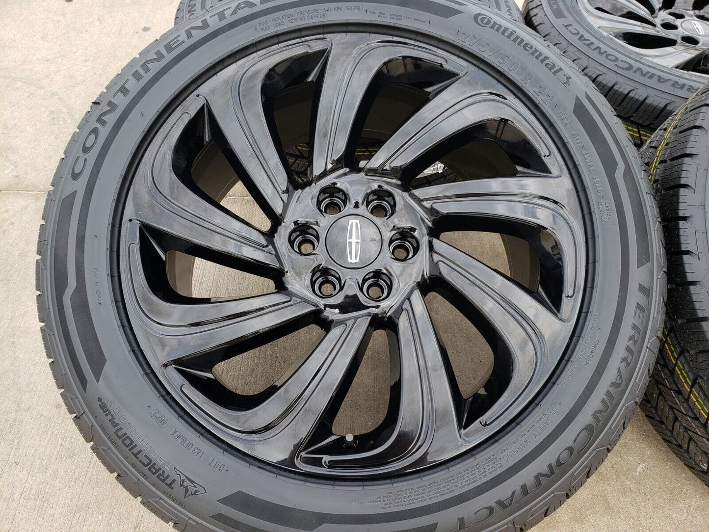 22" Lincoln Navigator OEM rims wheels 10497 Black Label tires NEW