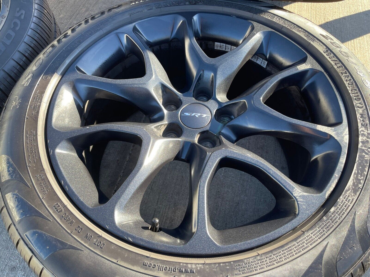 20" Durango Hellcat Jeep Grand Cherokee SRT OEM 2733 wheels rims tires