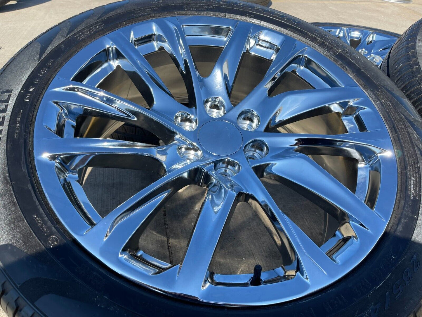 22" Cadillac Escalade Chevy Tahoe OEM Replica 95027 Chrome wheels rims 2023 2024