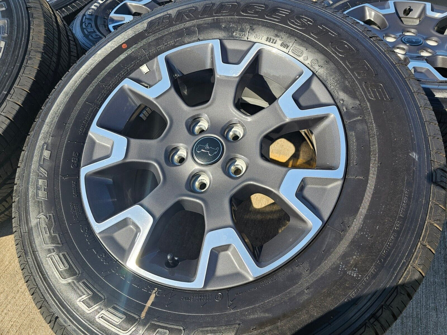 18" Jeep Wrangler Gladiator OEM wheels rims Grand Cherokee 2024 2025 NEW