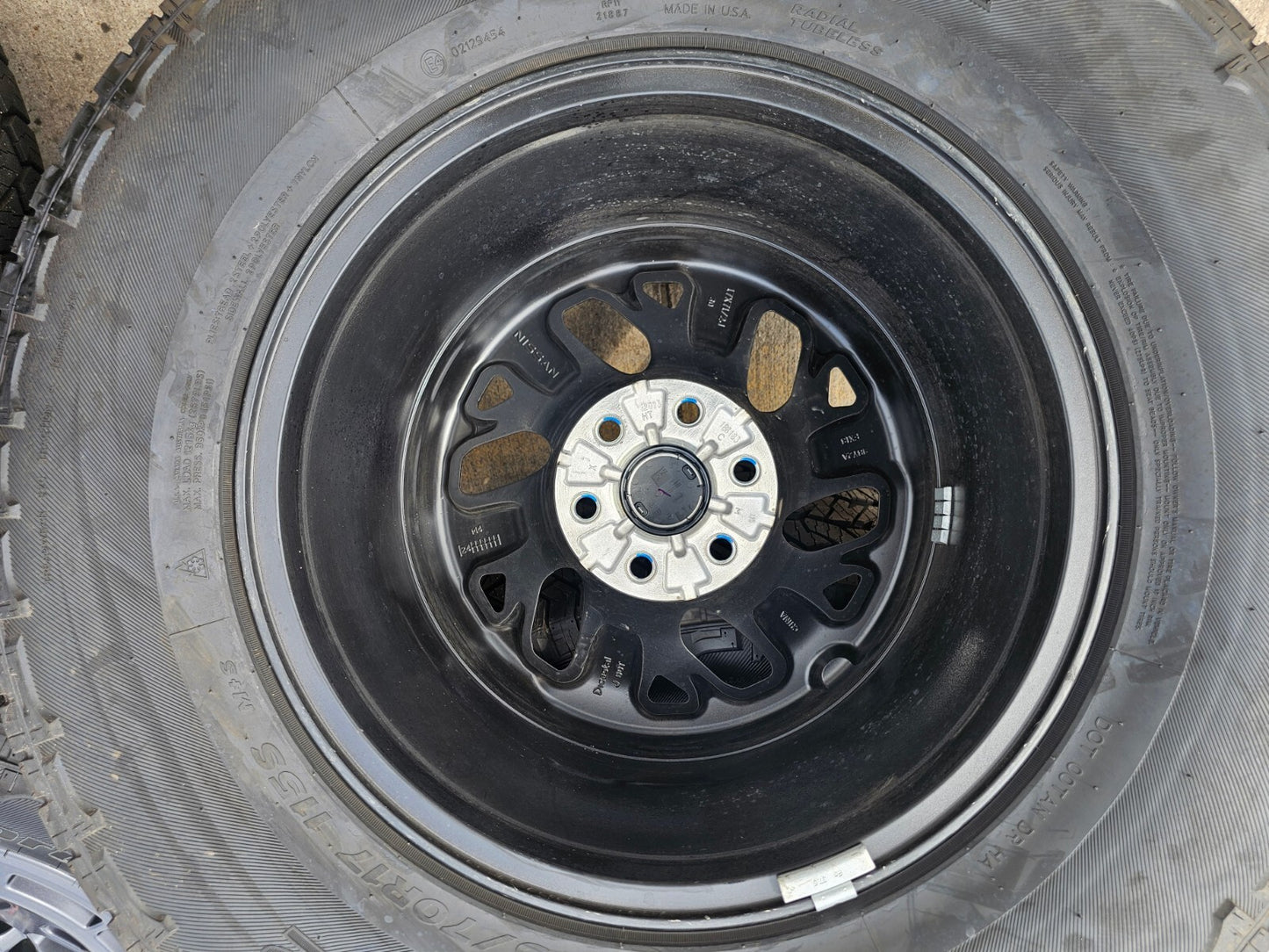 17" Nissan Frontier X-PRO OEM Desert Runner wheels rims tires 2024 2025 2026