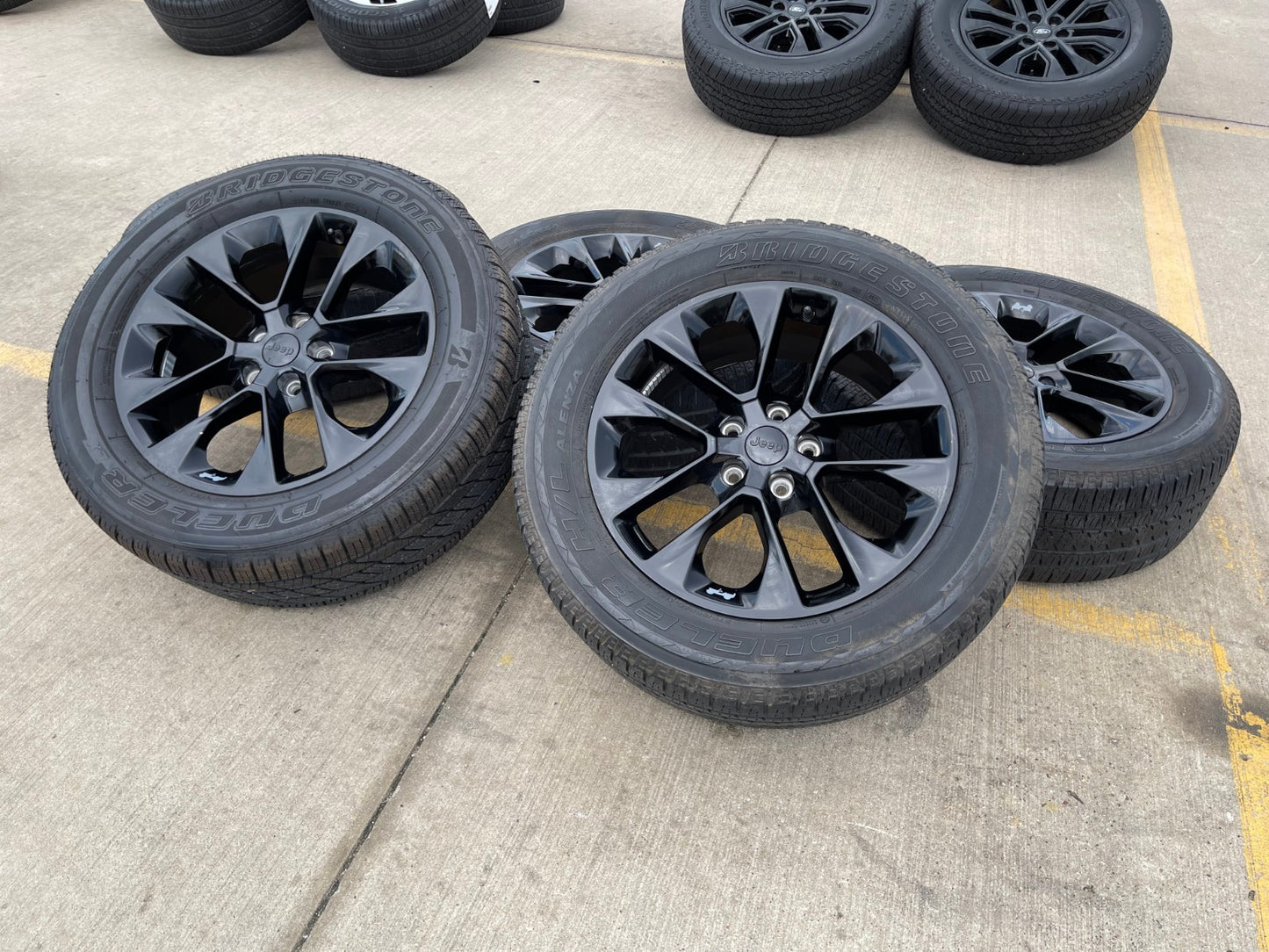 20" Jeep Wrangler HIGH ALTITUDE 9262 96902 OEM wheels rims Gladiator BRIDGESTONE