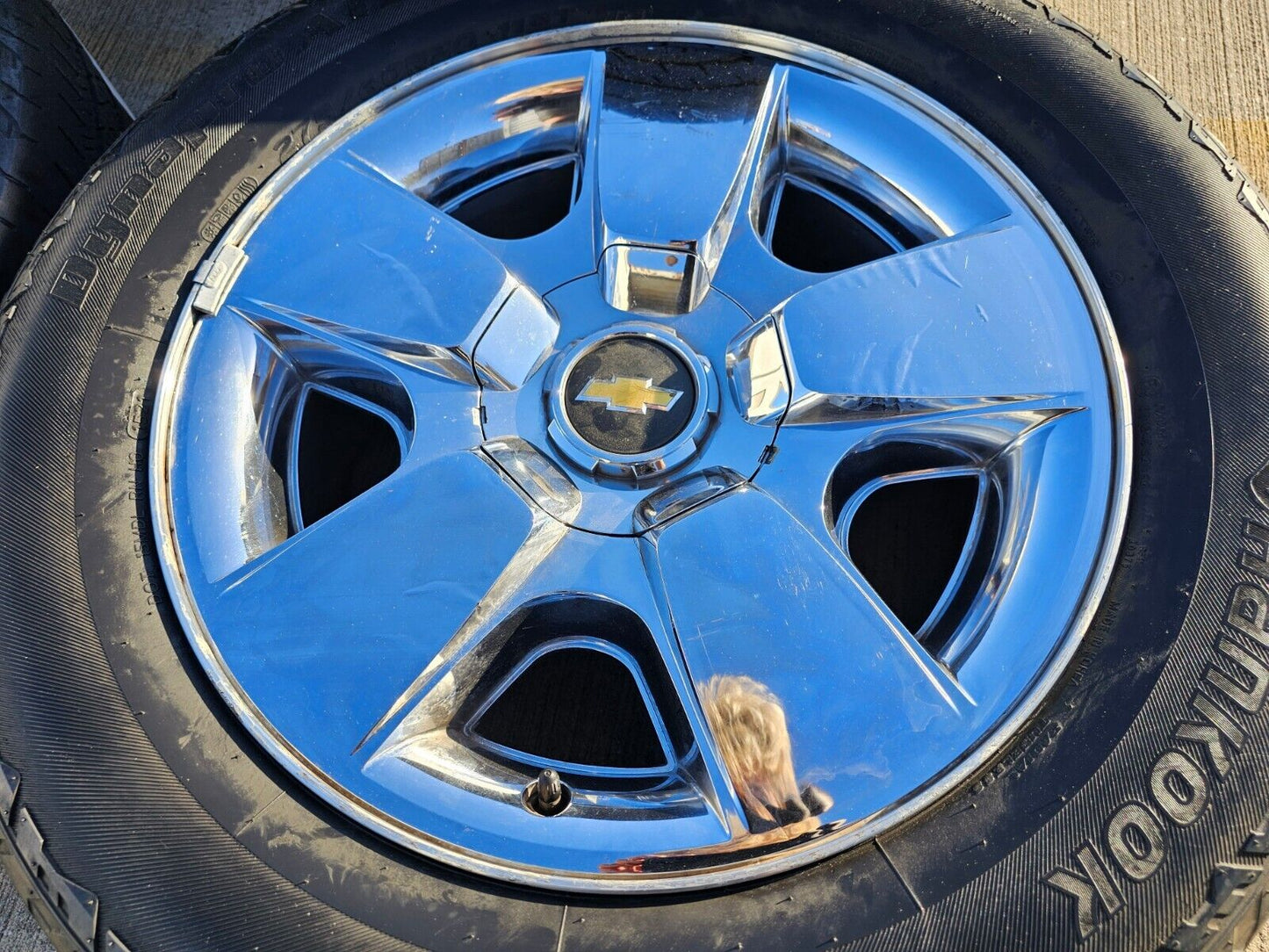 20" Chevy Silverado Tahoe Suburban chrome OEM 5417 wheels rims tires