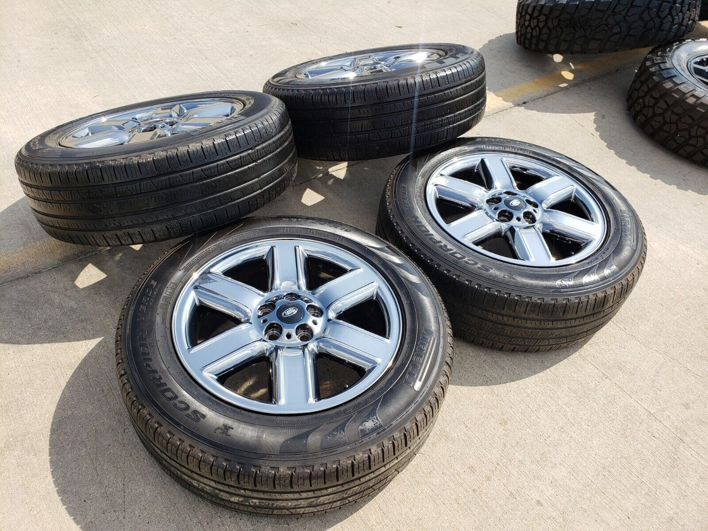 19" Range Land Rover OEM wheels rims 72173 chrome tires