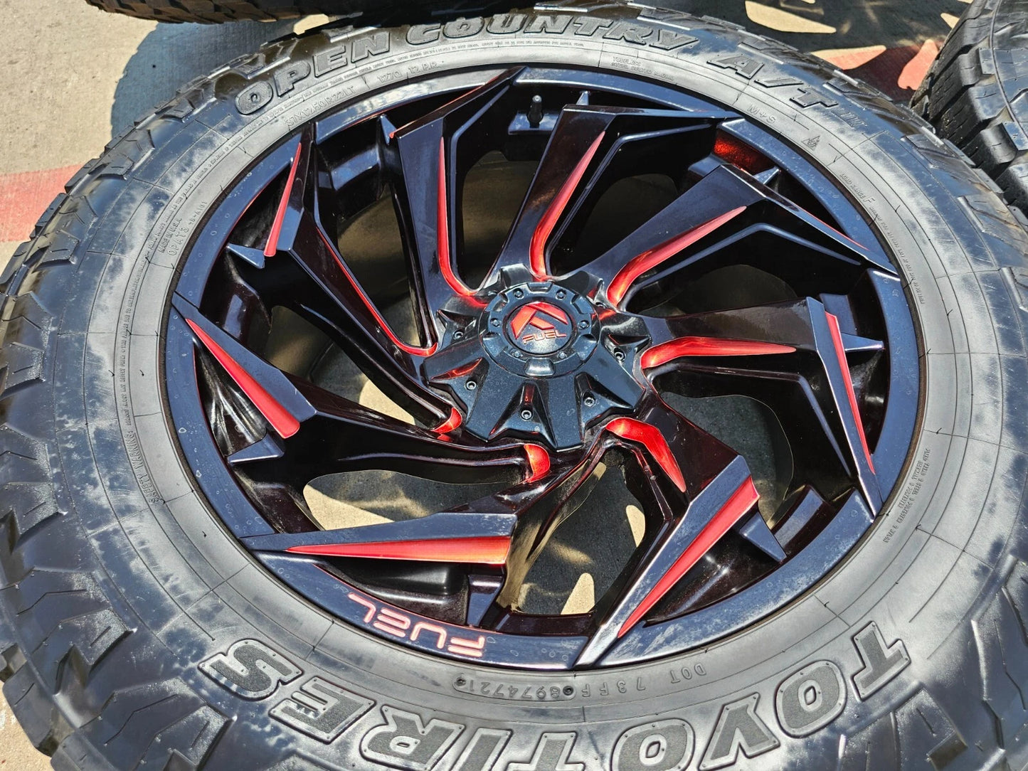 22x10 FUEL D775 Reaction Chevy Dodge Ram 2500 3500 wheels rims 37" 8x165 8x6.5