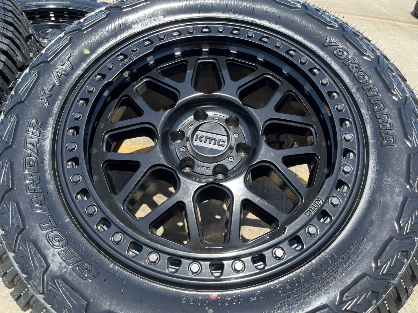 20x9 20" KMC KM549 Ford Expedition F-150 6x135 wheels rims tires 33" NEW