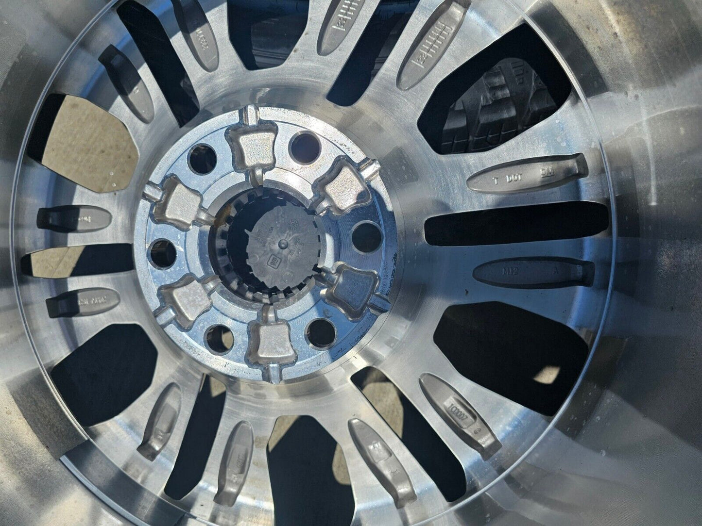 20" GMC Sierra Yukon DENALI OEM 5917 wheels rims 2022 2023 2024 2025 NEW A/T