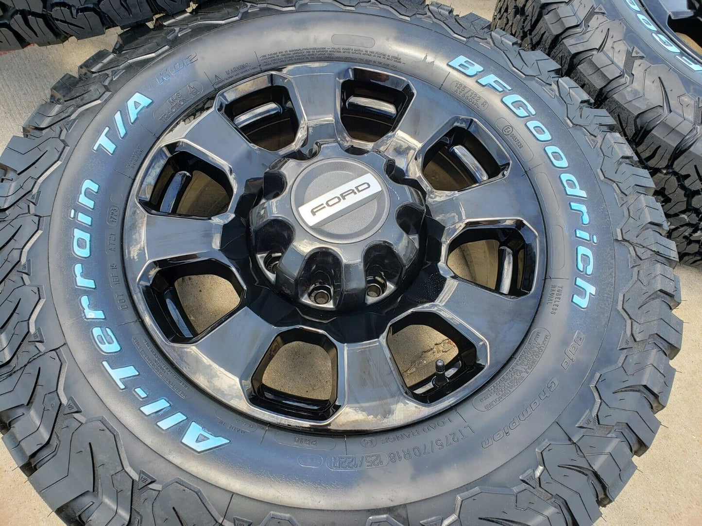 18" Ford F-250 F-350 TREMOR OEM wheels black 10481 tires BFG 2024 2025 NEW