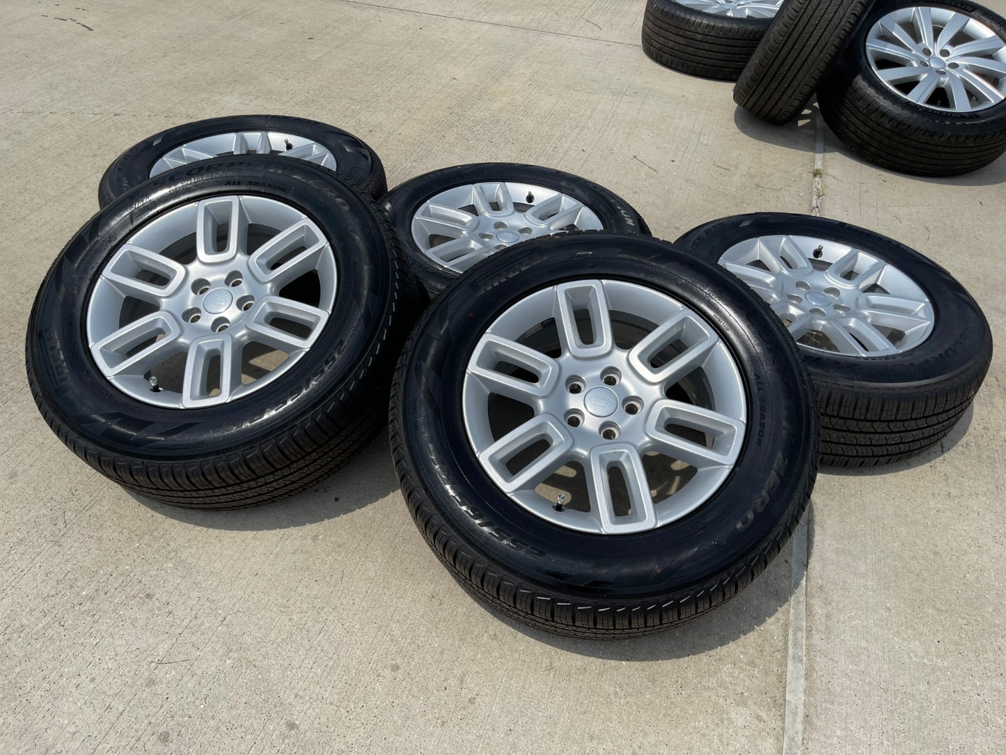 19" Land Rover DEFENDER Range Rover OEM 72350 wheels rims 2024 2025 2026 NEW