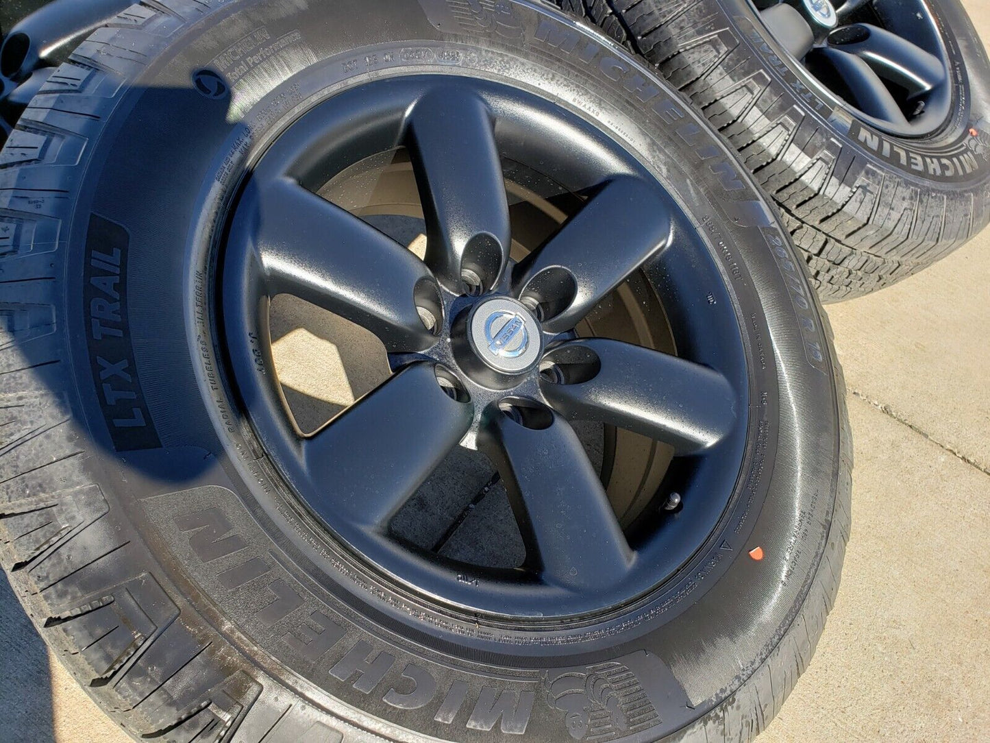 18" Nissan Titan Armada OEM black 62493 wheels rims 2015 2016 2023 2024 NEW