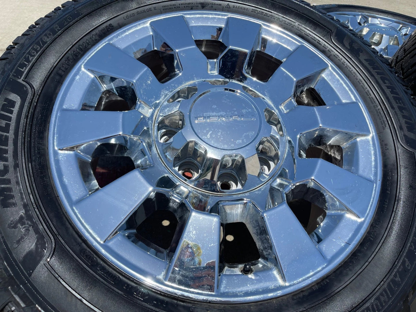 20" GMC Sierra 2500 3500 DENALI OEM 5704 wheels rims tires MICHELIN