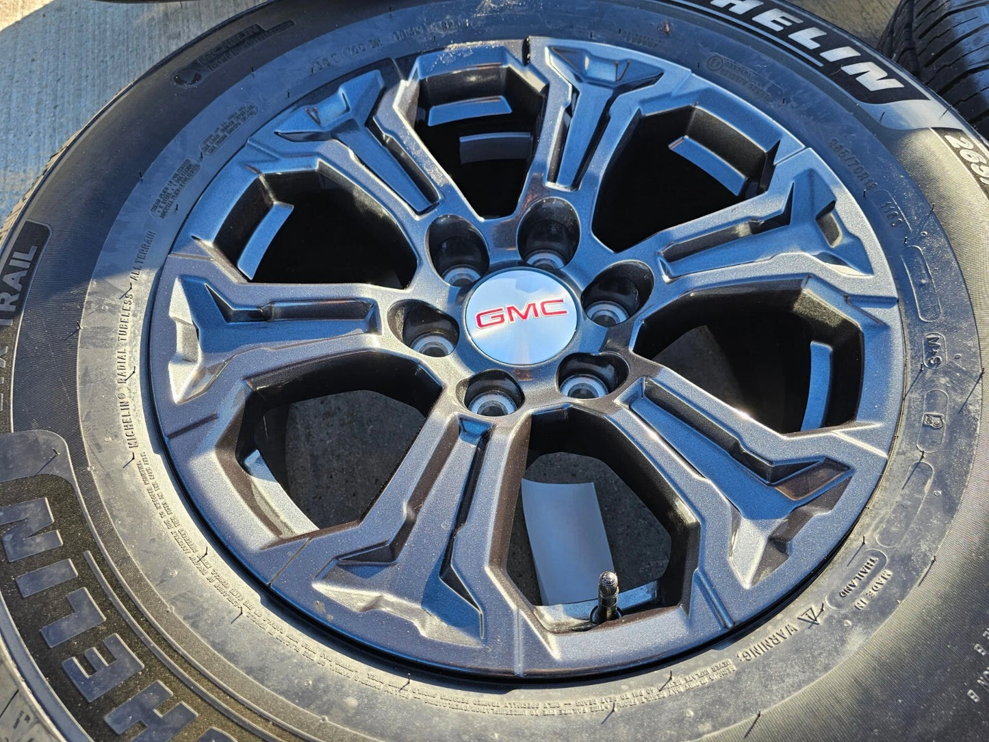 18" GMC Sierra Canyon Chevy Tahoe Colorado OEM 5910 wheels rims 2024 2025 NEW
