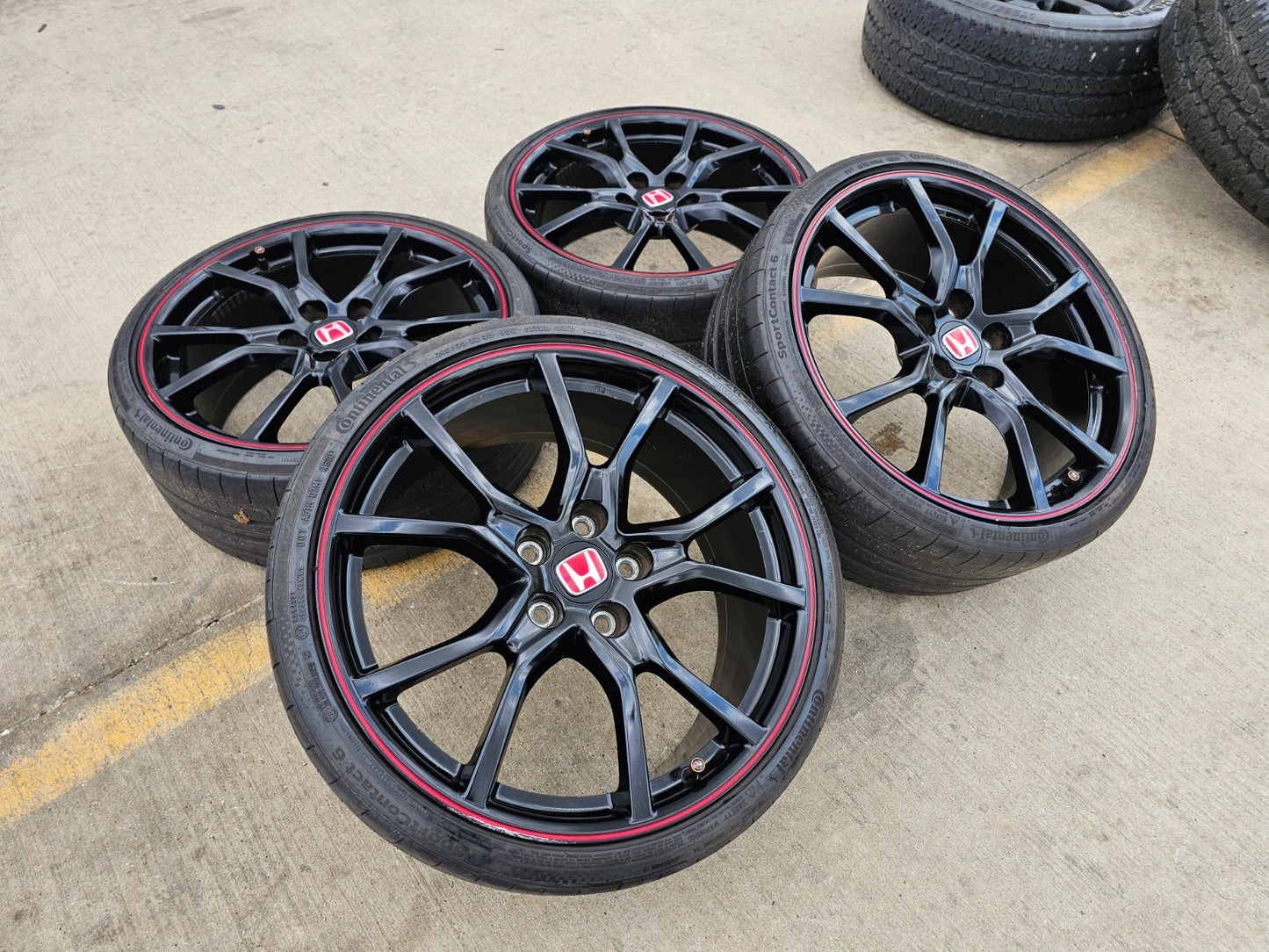 20" Honda Civic Type R OEM wheels rims 63692 tires CONTINENTAL