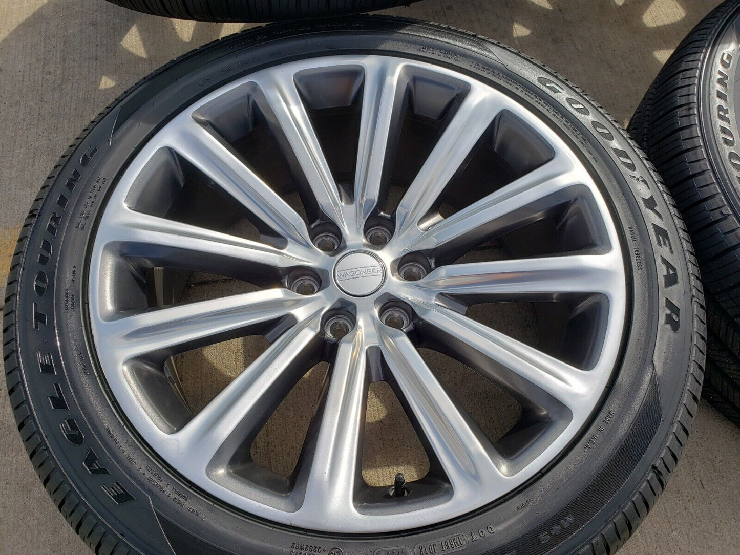 22" Jeep Grand Wagoneer OEM SERIES 3 wheels rims 95298 Dodge Ram 1500 tires