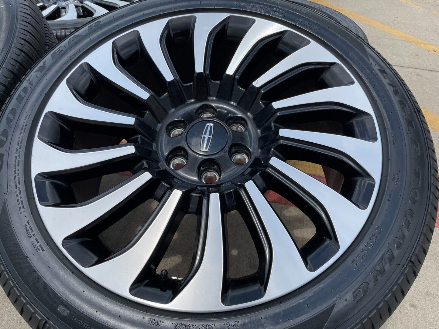 22" Lincoln Navigator OEM rims wheels Black Label 10499 95383 2023 2024 2025 NEW