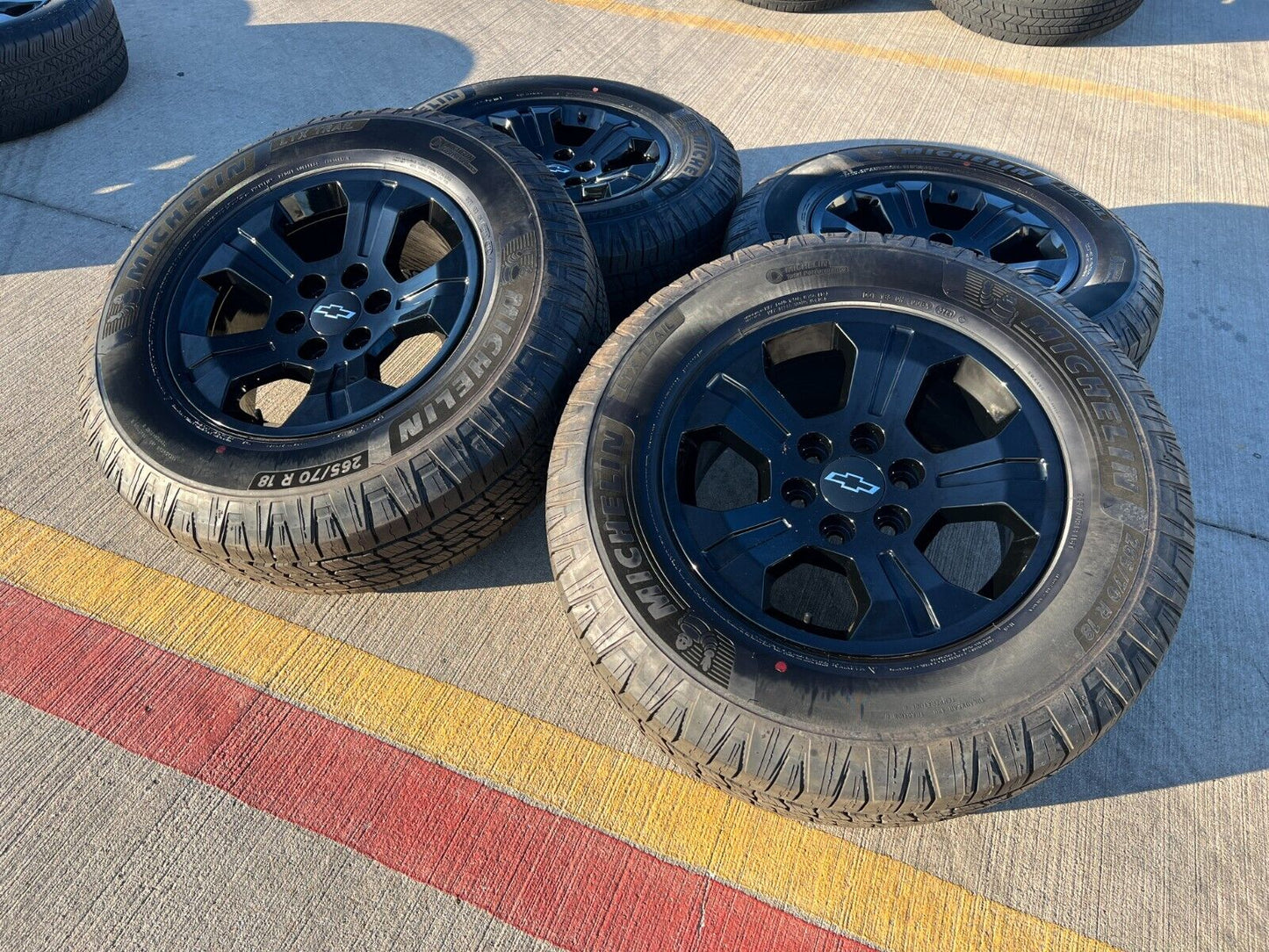 18" Chevy Tahoe Suburban Z71 OEM 5647 5753 wheels tires Silverado MICHELIN NEW