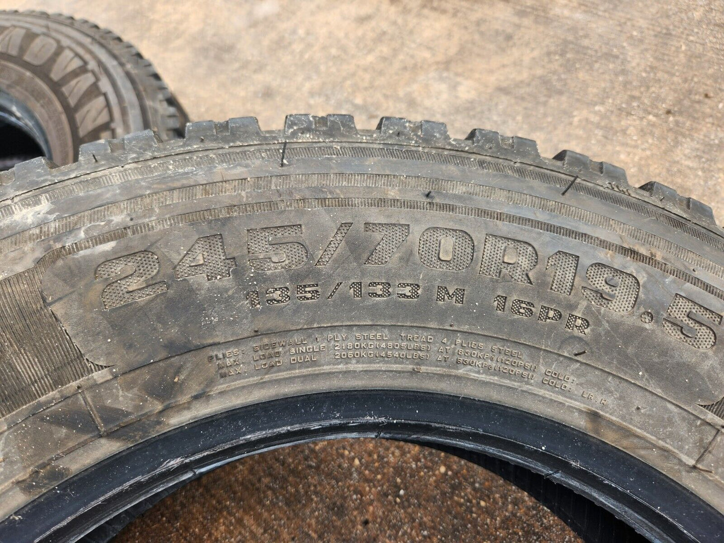 (1) 245/70/19.5 Advanta AV750 DT tire 133 / 135 M 245/70r19.5 LT 16 PLY