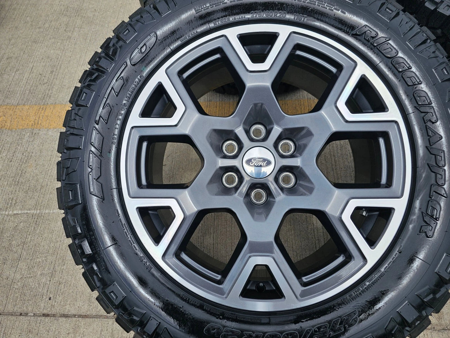 20" Ford F-150 LARIAT Limited OEM rims wheels Expedition 2025 NEW NITTO