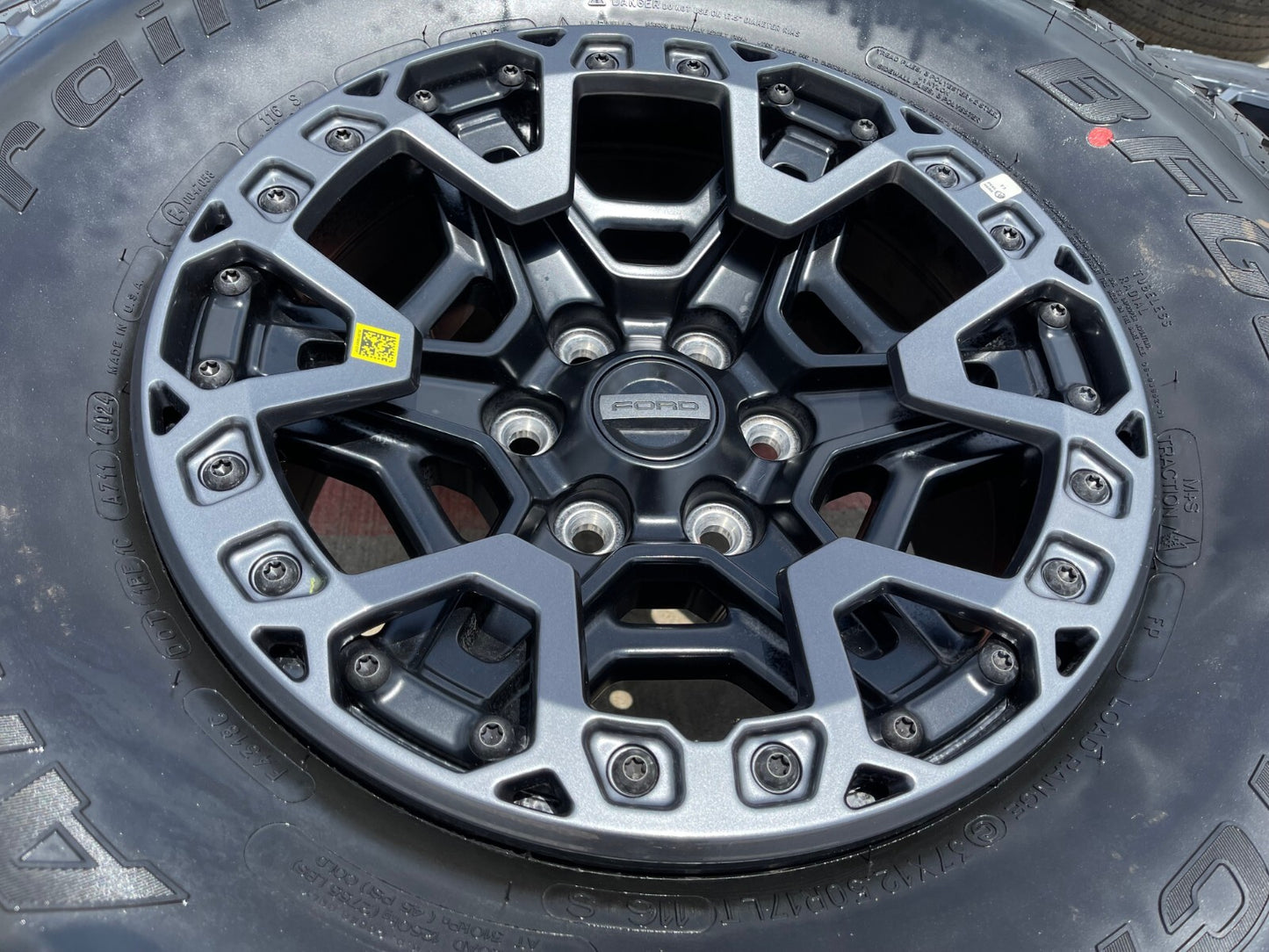 17" Ford F-150 Raptor R OEM BEADLOCK rims wheels 2025 2026 BFG 37" NEW