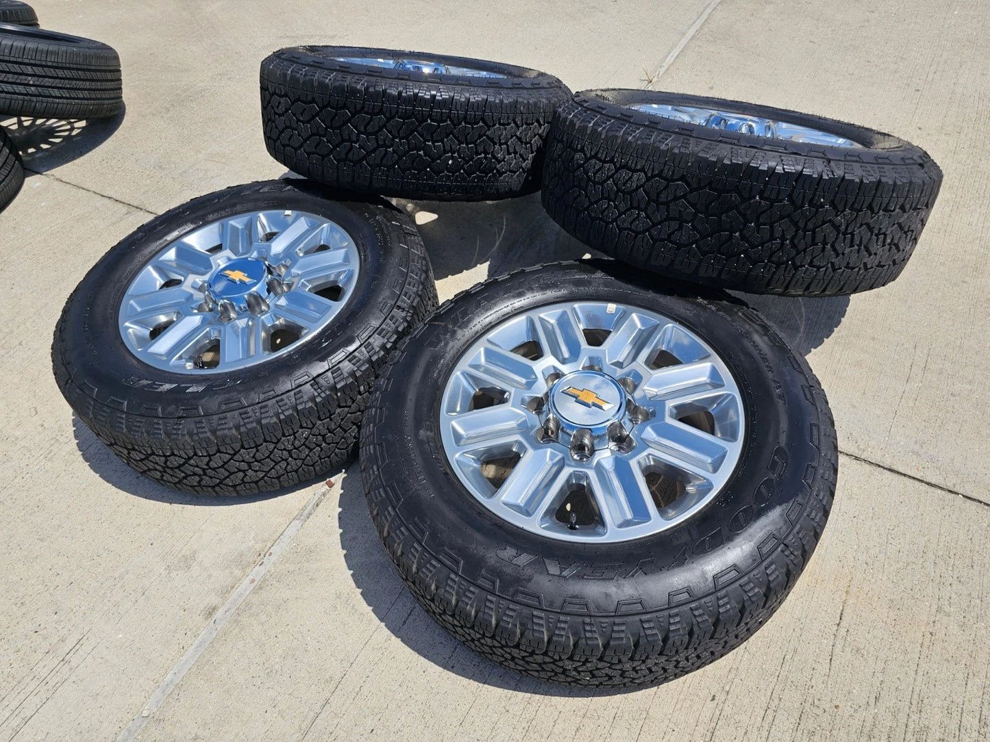 20" Chevy Silverado High Country LTZ 2500 3500 OEM wheels rims tires