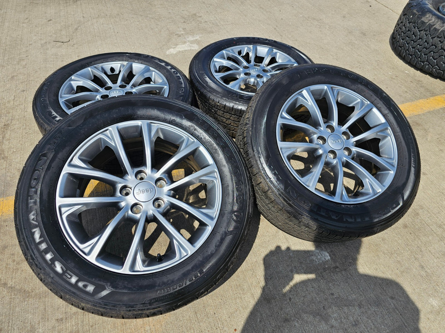 17" Jeep Cherokee wheels OEM rims Compass Renegade 9201 tires