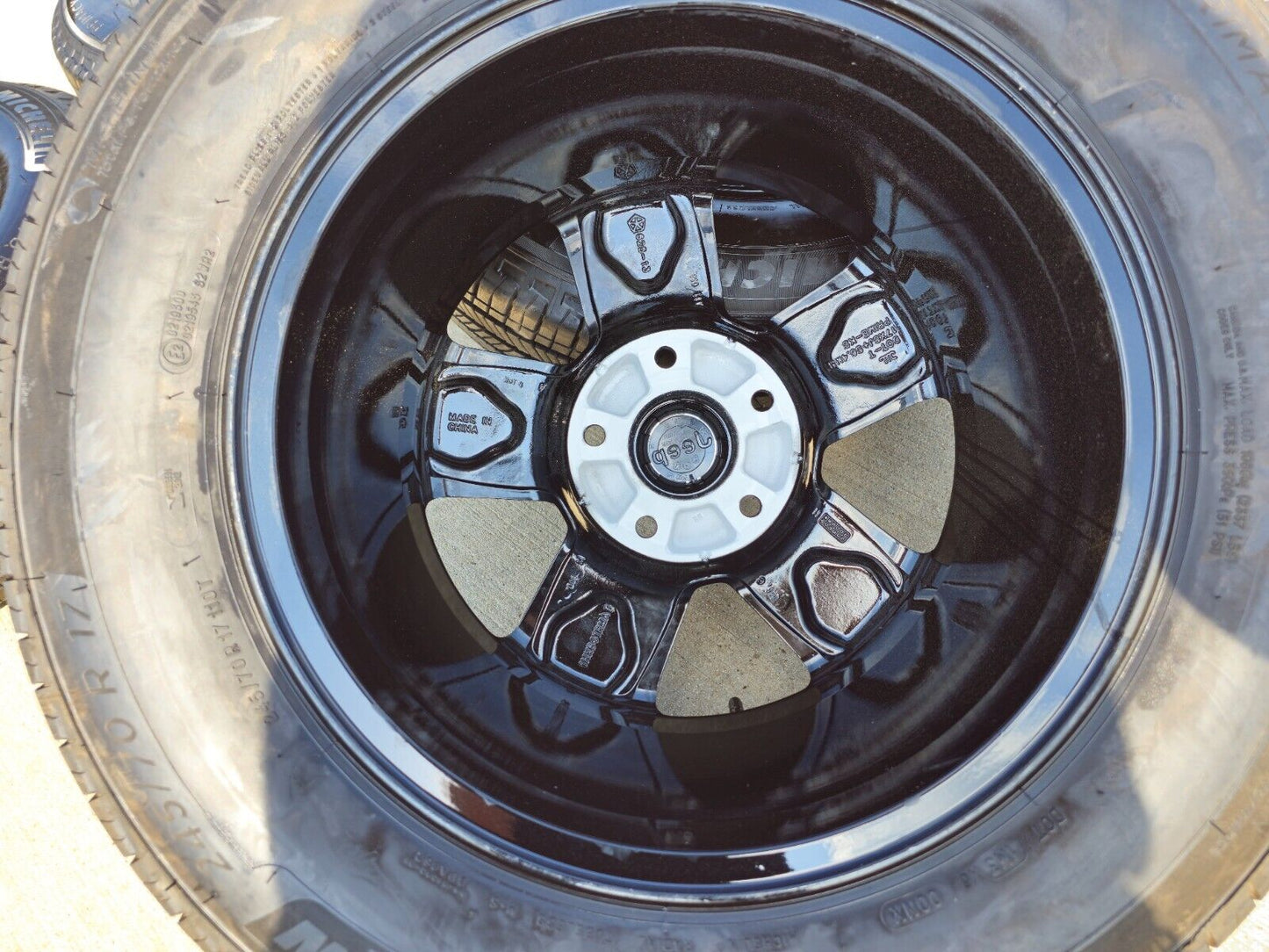 17" Jeep Grand Cherokee OEM wheels rims 9104 tires black NEW
