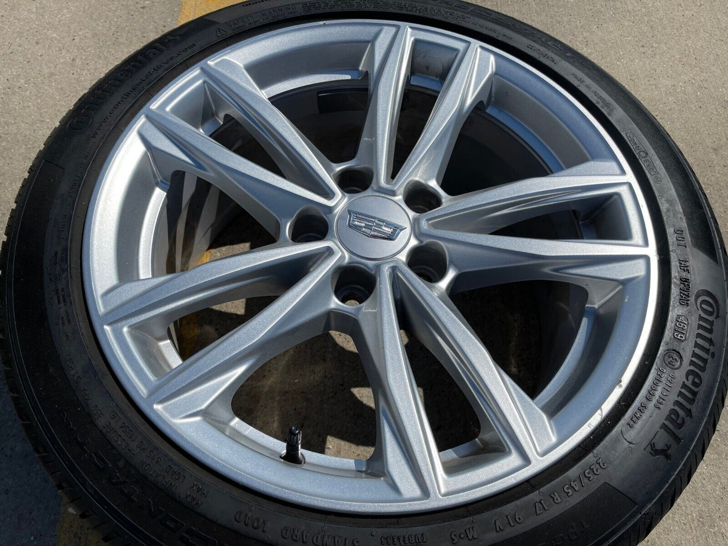 18" Cadillac CT4 OEM 4857 wheel rim 5x115 2021 2022 2023 2024 2025