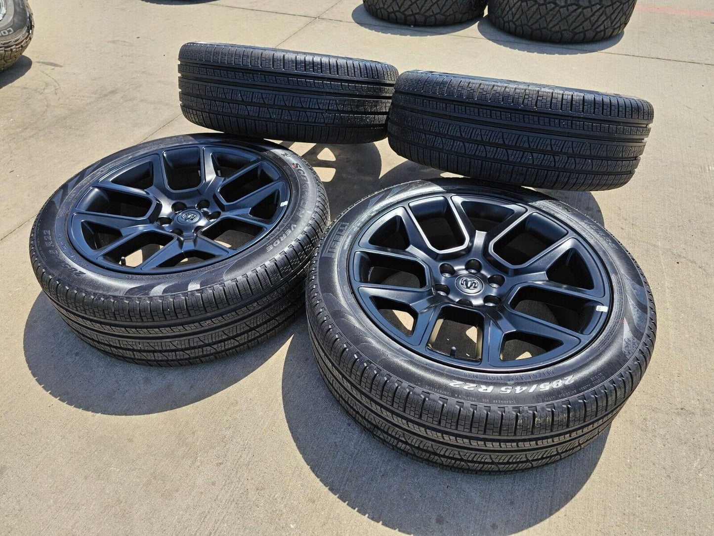 22" Dodge Ram 1500 OEM LIMITED Laramie 2725 2684 wheels rims black 2024 2025 NEW