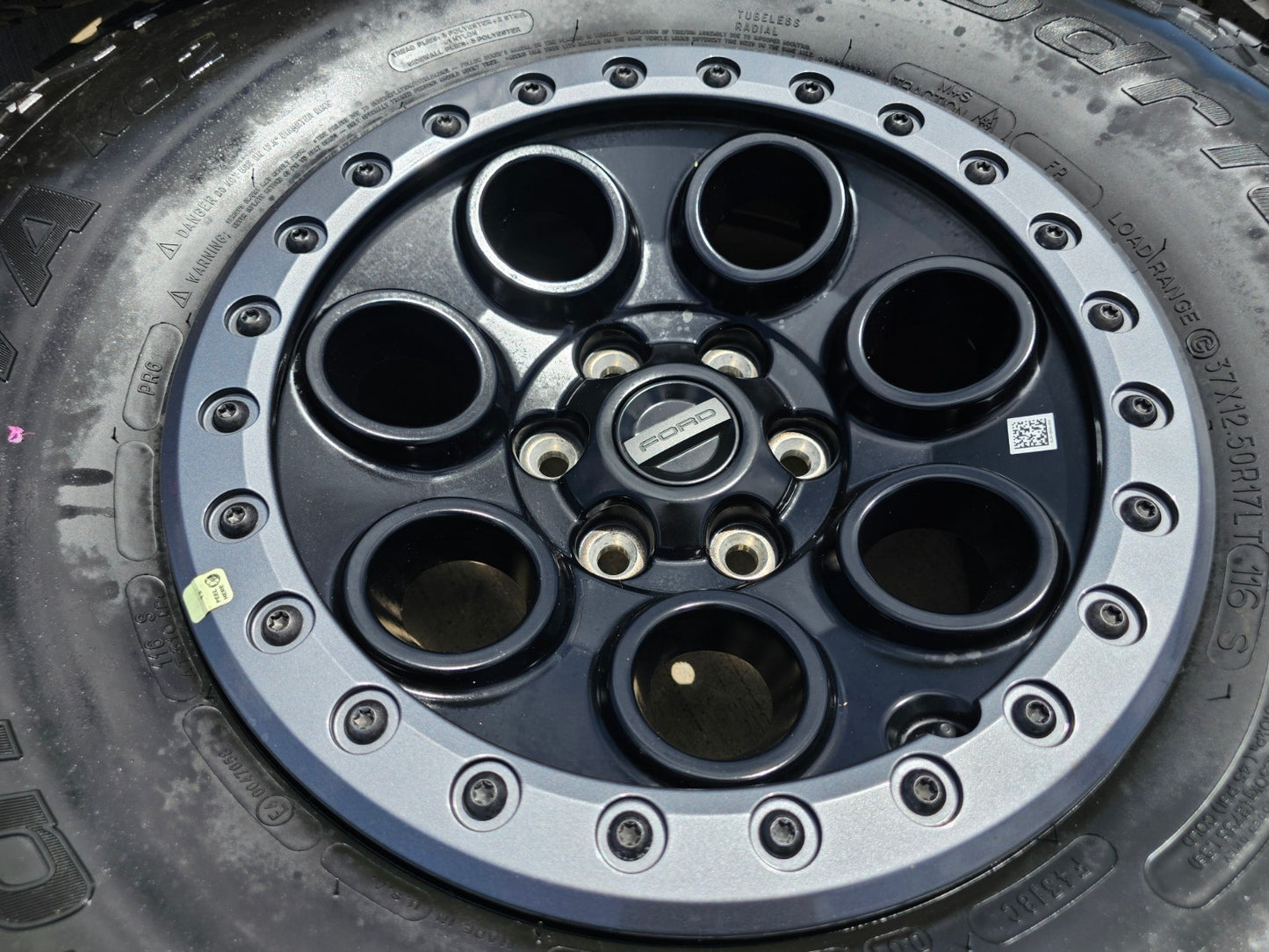 17" Ford F-150 Raptor OEM BEADLOCK rims wheels BFG KO2 37" tires NEW
