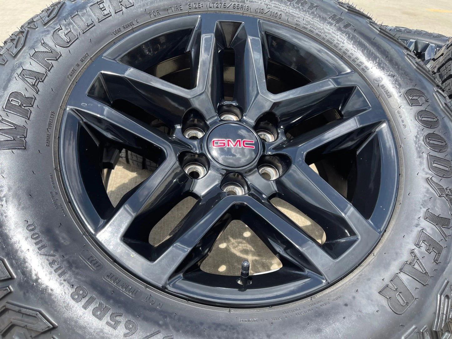 18" Chevy Silverado Tahoe Z71 ZR2 OEM 5911 wheels rims 2023 2024 2025 2026