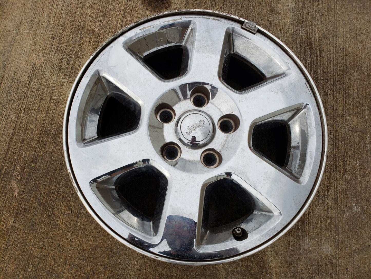 17" Jeep Commander OEM chrome wheel rim 9066 spare 2006 2007 2008 2009 2010