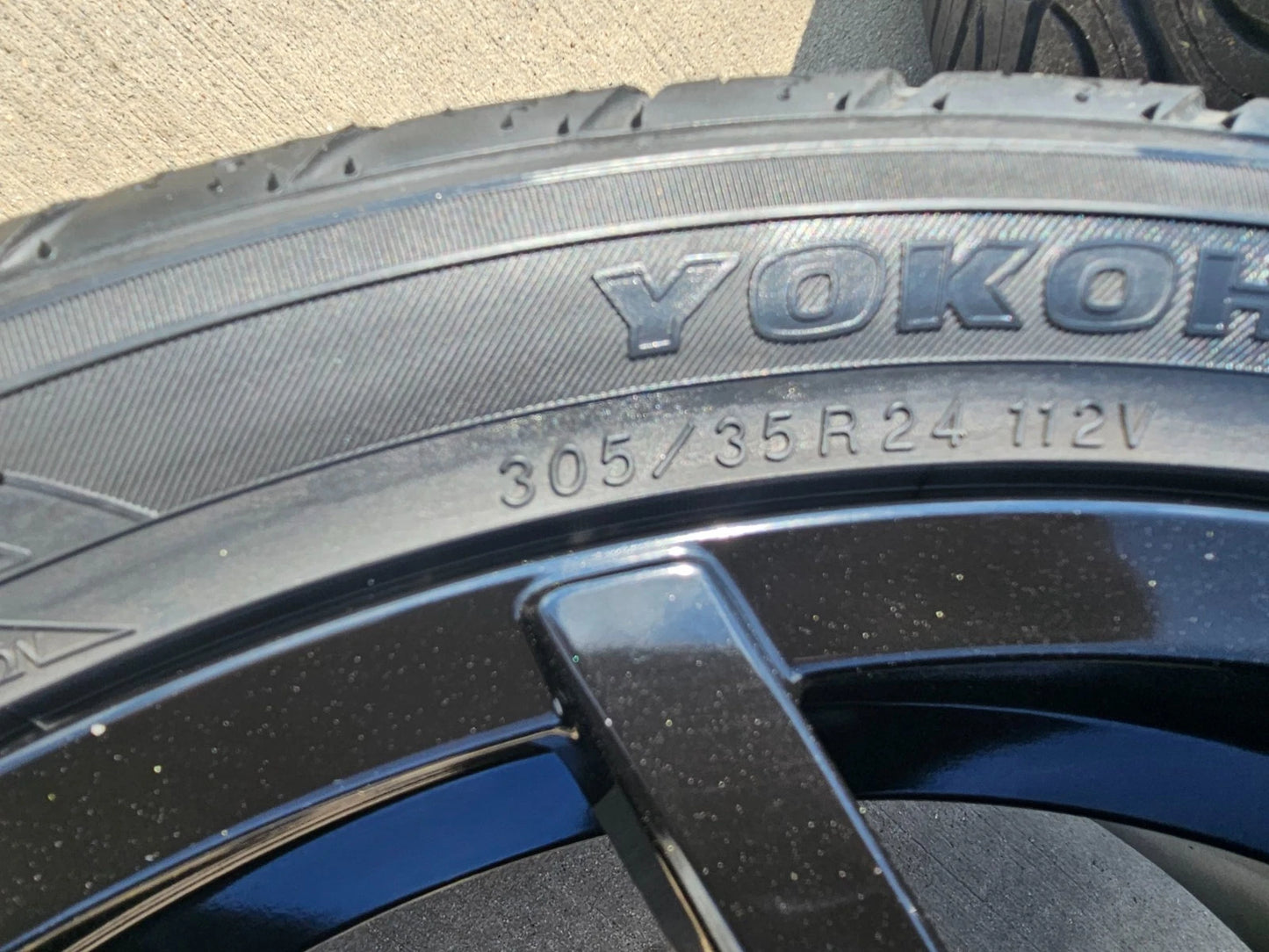 24x9.5 DUB Royalty Black wheels rims tires 6x5.5 6x135 RAM Chevy Tacoma