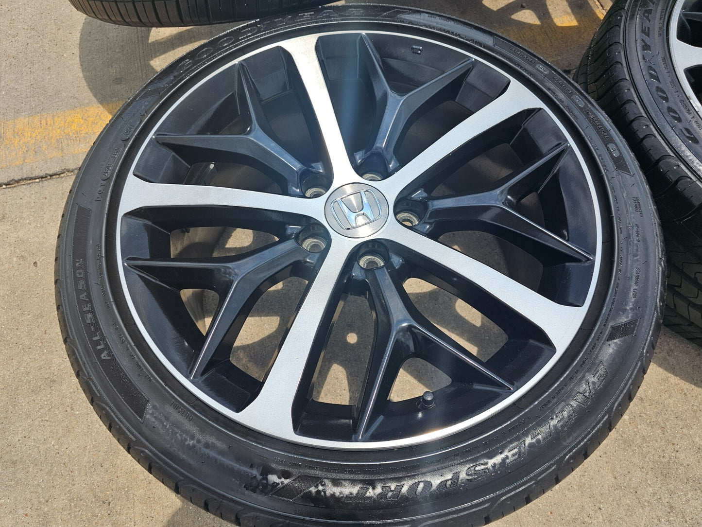 18" Honda Civic OEM wheels rims 63163 HR-V Accord tires