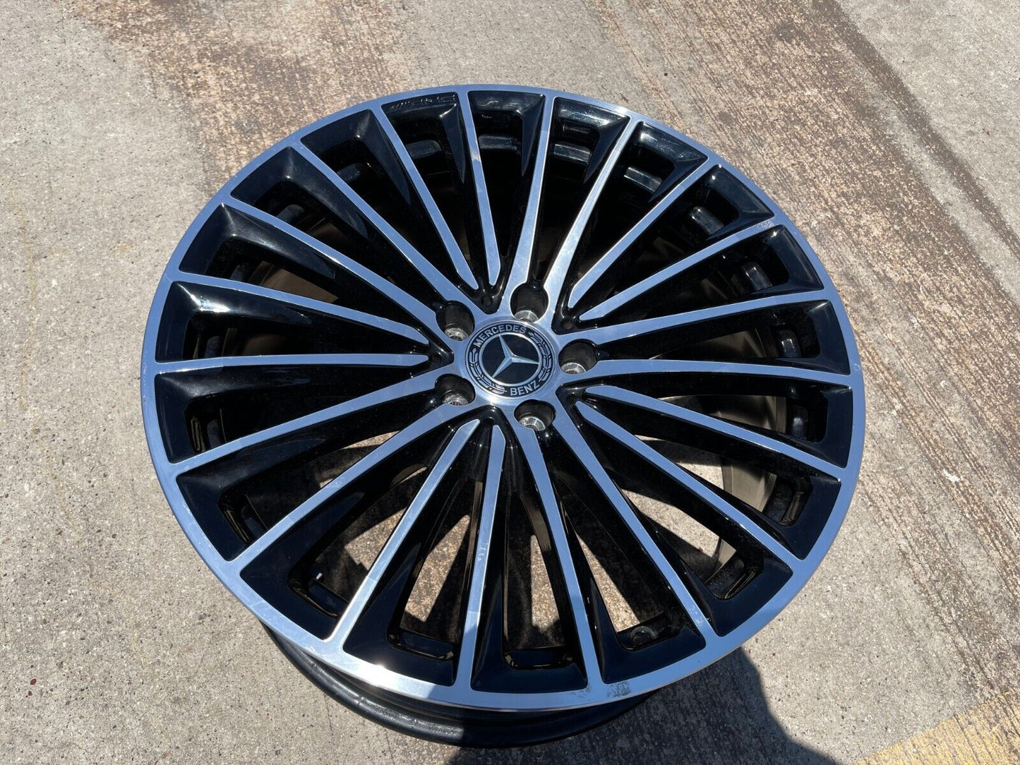 20x9.5 Mercedes GMC300 GLC350 GLC43 AMG OEM spare rear 2023 2024 2025