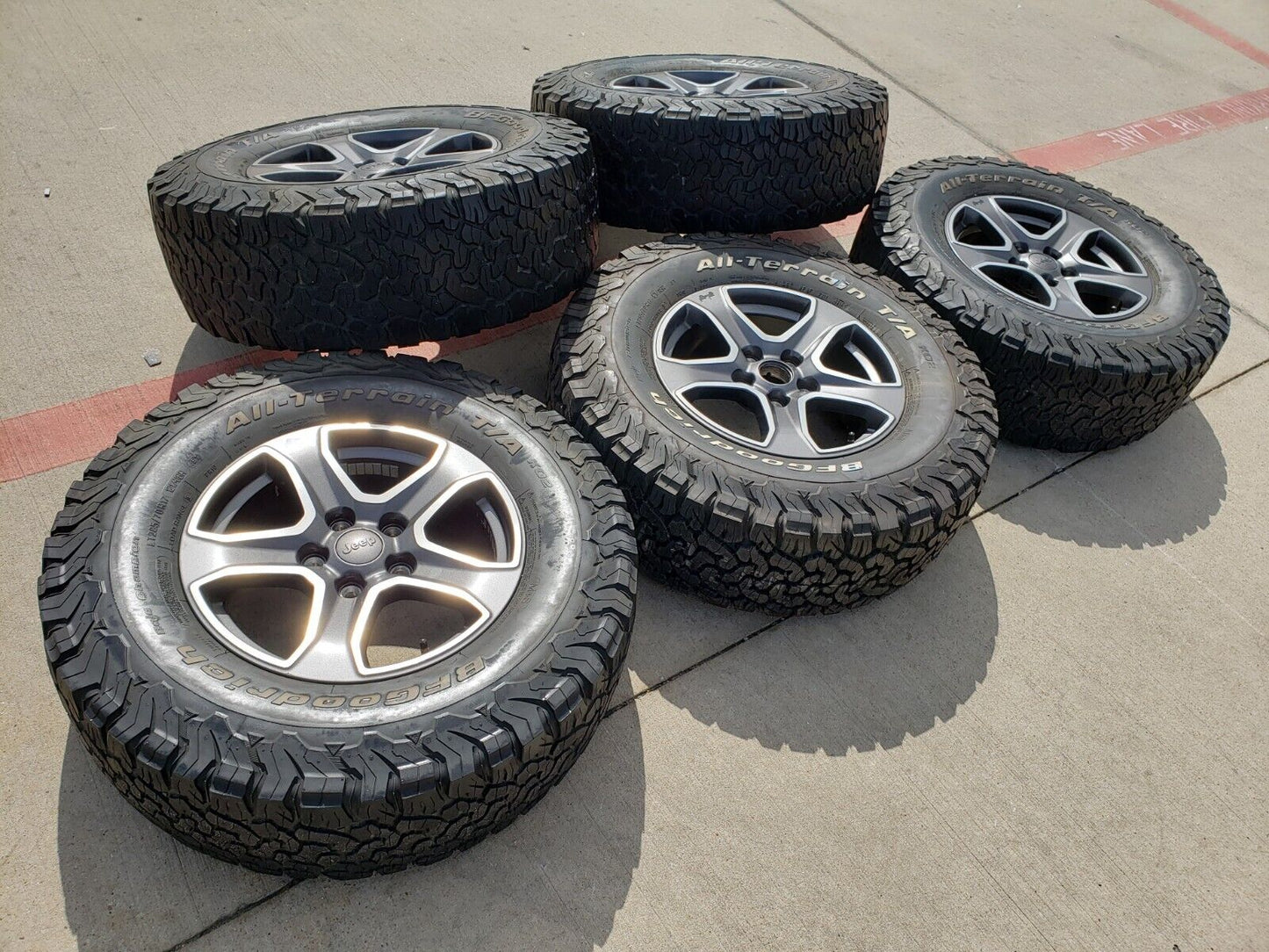 17" Jeep Wrangler Rubicon OEM wheels rims 9217 Gladiator 2020 2021 2022 2023 BFG