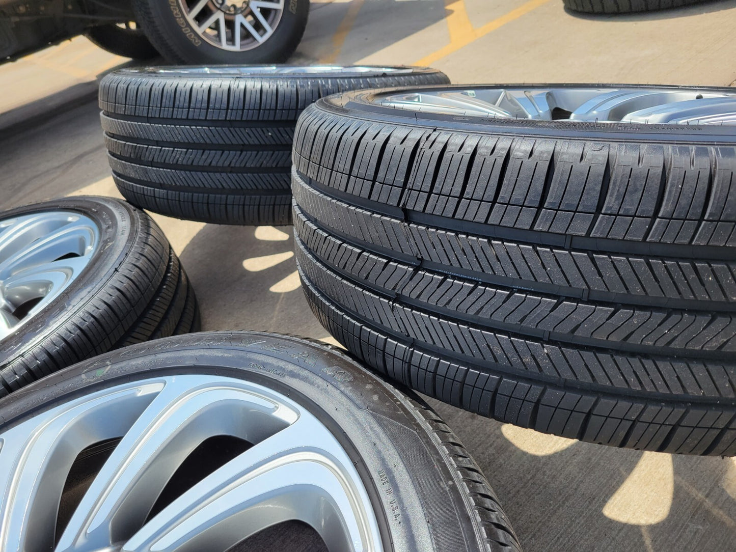 22" Lincoln Navigator OEM rims wheels tires RESERVE 10497 NEW