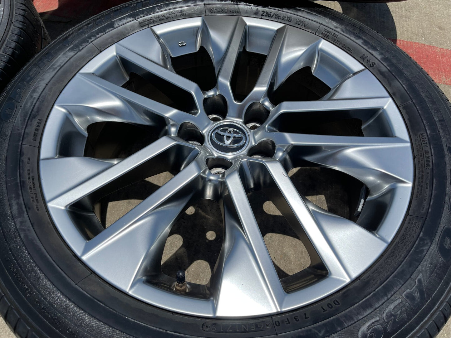 19" Toyota Rav4 Premium OEM 75244 wheels rims Highlander