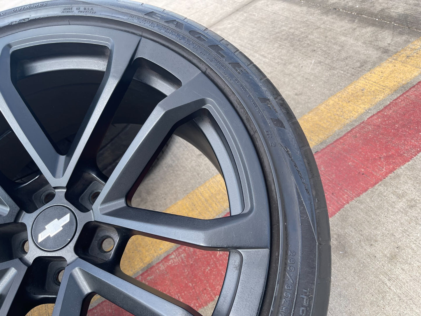 20" Chevy Camaro ZL1 OEM staggered wheels rims 5547 5548 tires