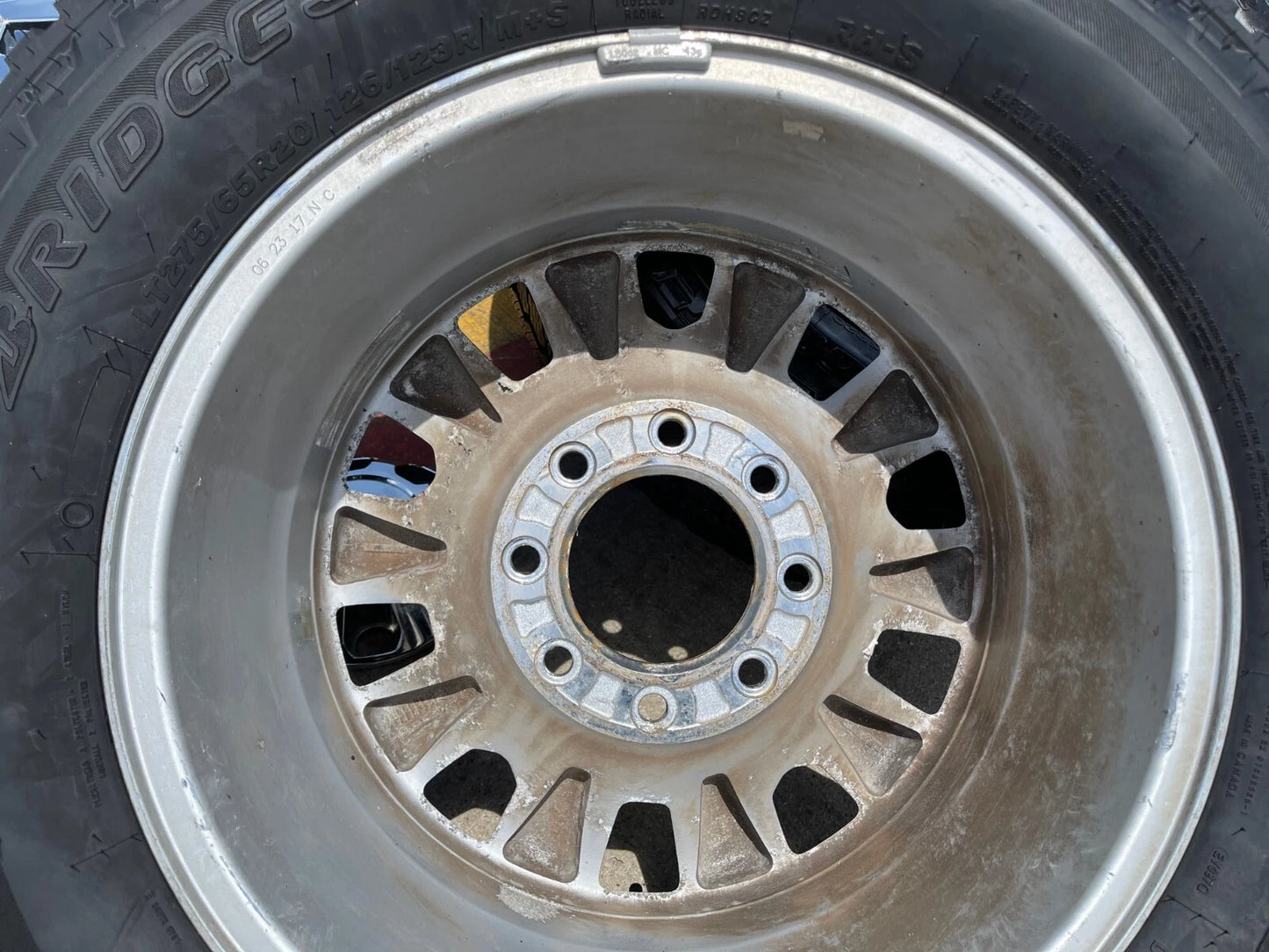 20" GMC Sierra 2500 3500 DENALI OEM 5704 wheels rims tires BRIDGESTONE