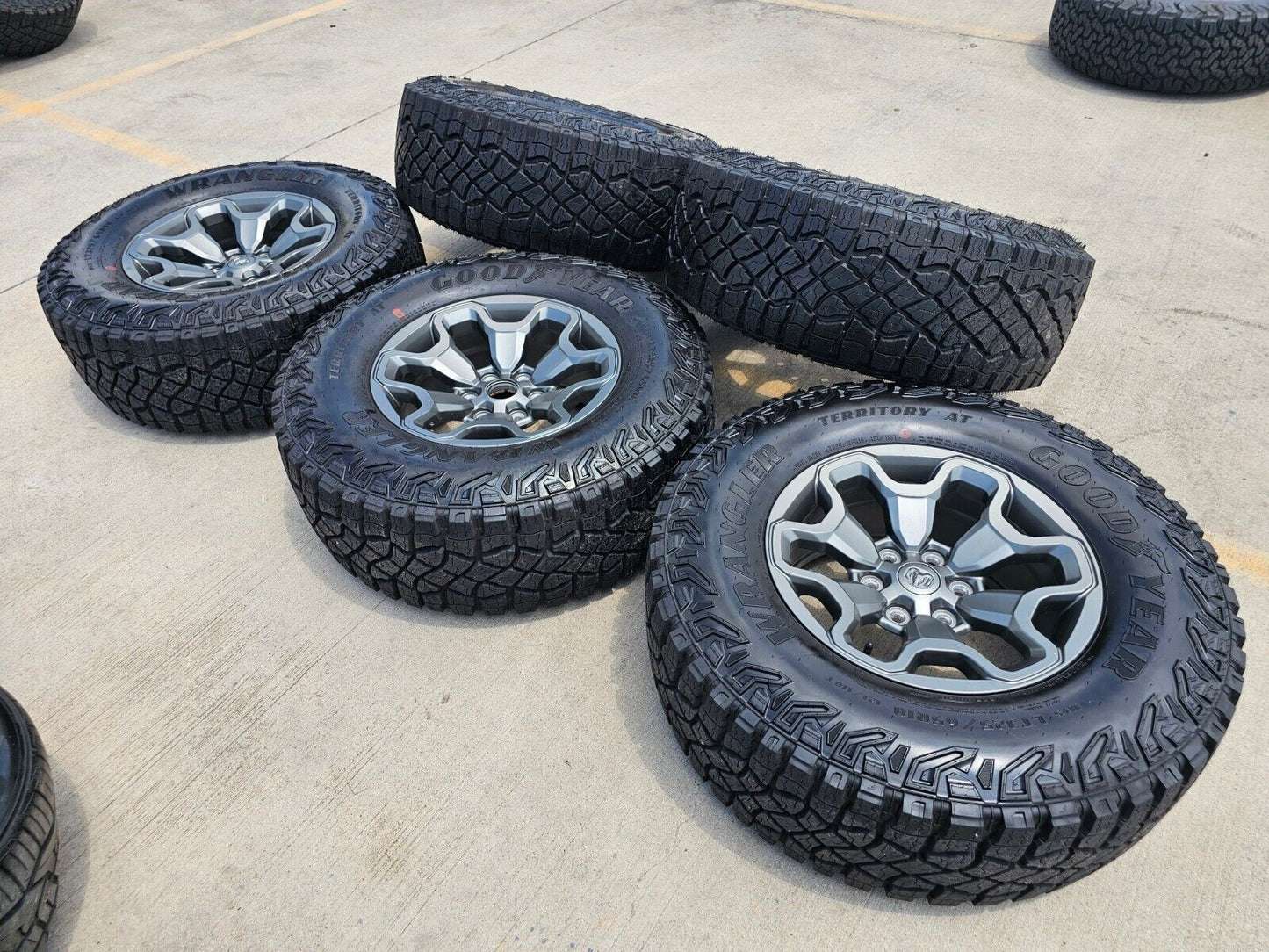 18" Dodge Ram 1500 TRX GRAY OEM 66002 wheels rims 35" tires 2023 2024 2025 NEW