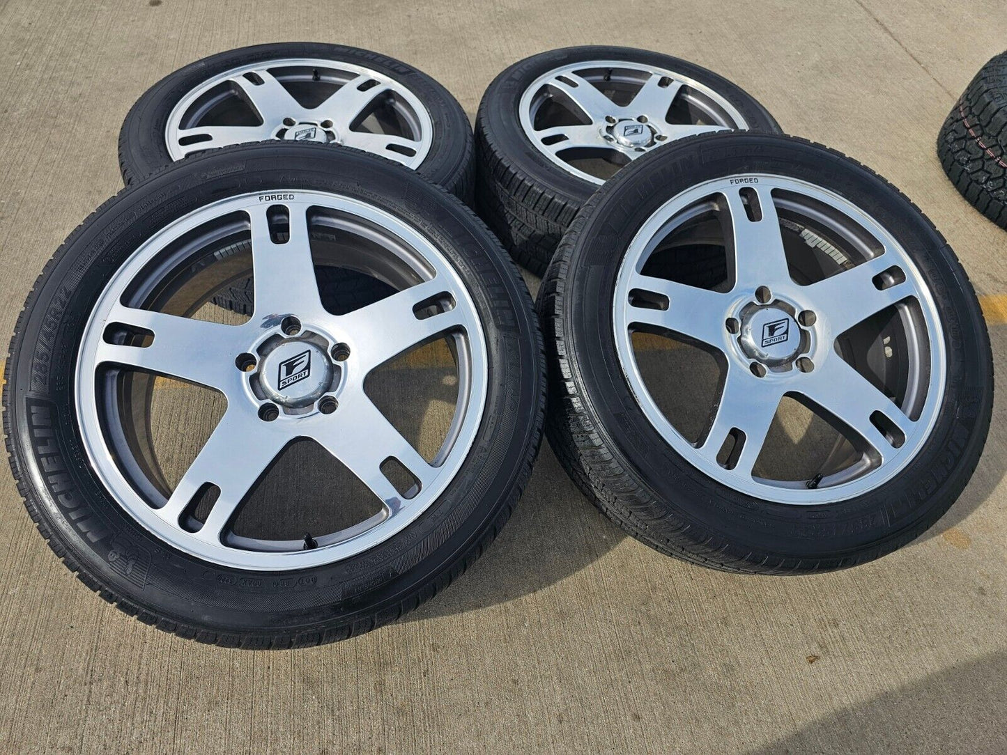 22" Toyota Tundra Sequoia Lexus LX570 F Sport OEM wheels rims 69586 74250