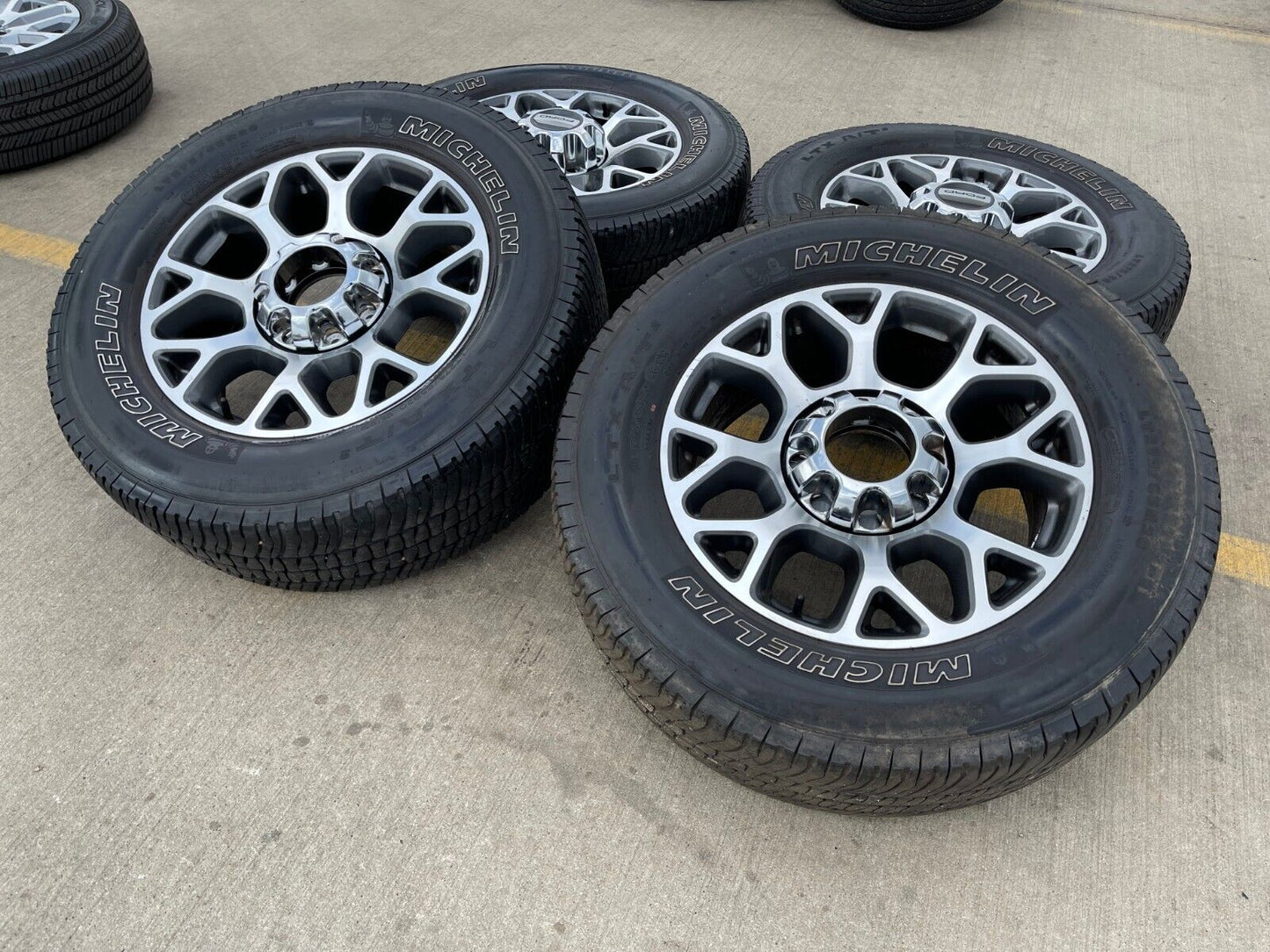 20" Ford F-250 F-350 OEM Lariat wheels rims 10292 tires MICHELIN
