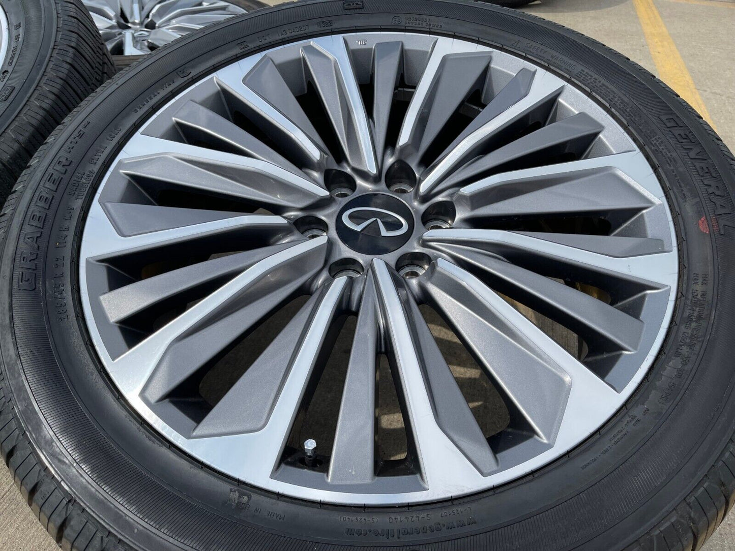 22" Infiniti QX80 QX56 Nissan Titan Armada OEM wheels rims tires 2024 2025