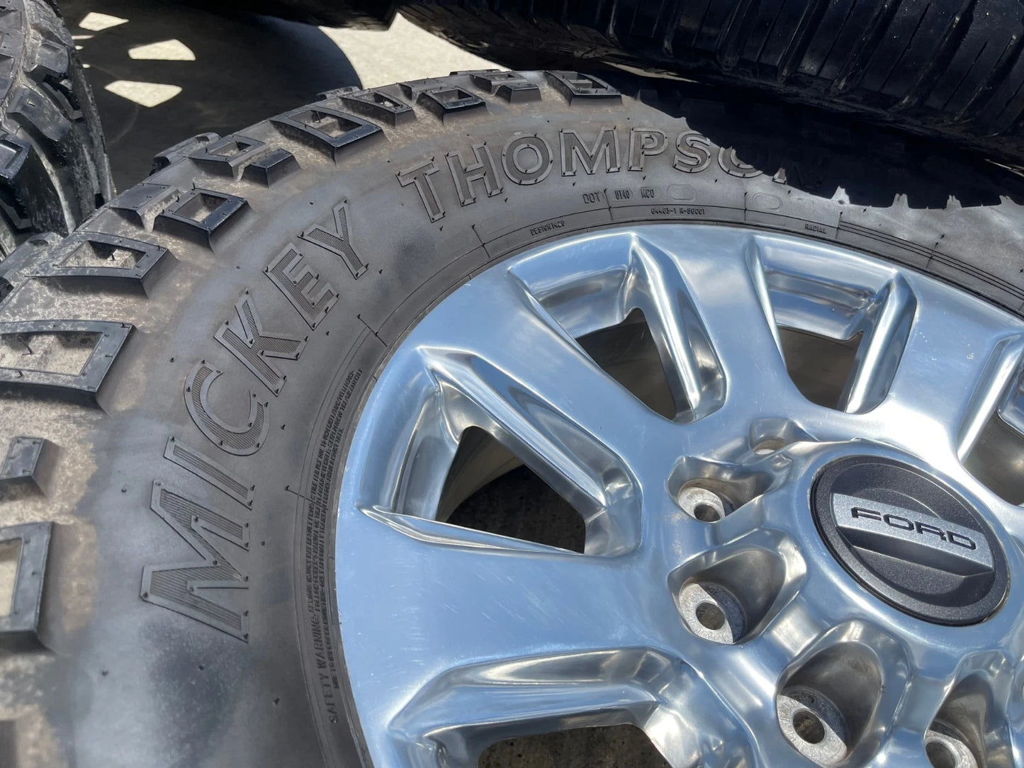 20" Ford F-250 Limited Lariat OEM 10102 rims wheels tires 37"