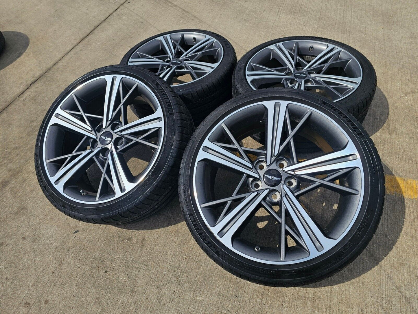 19" Hyundai Genesis G70 G80 OEM 71087 wheel rims Sonata tires MICHELIN