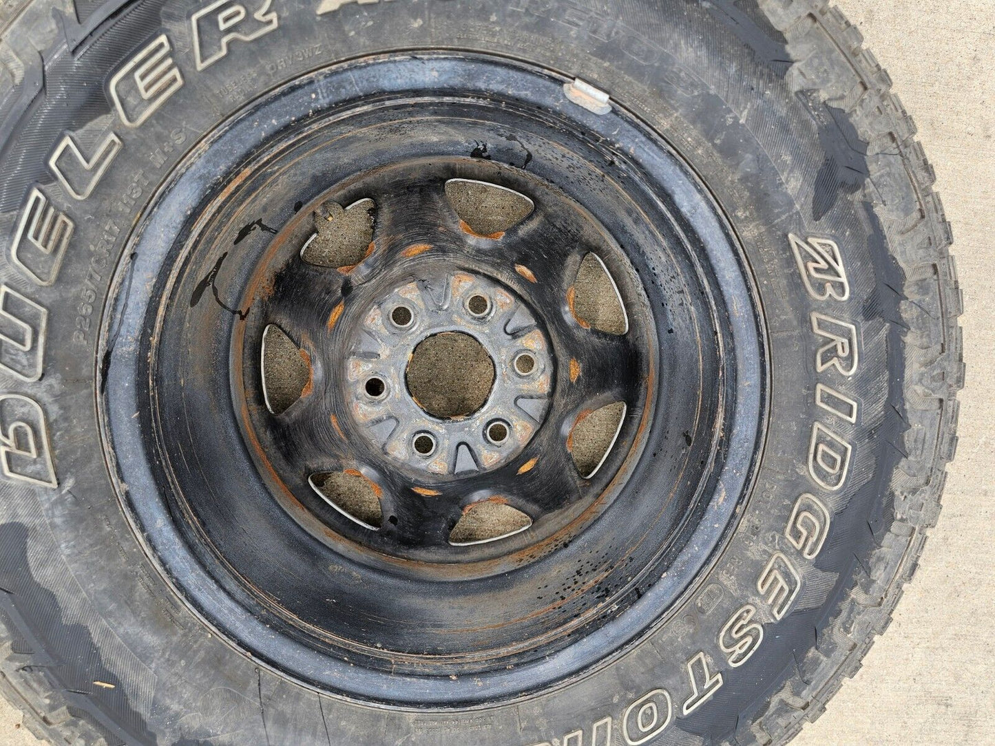 17" Chevy Silverado 1500 Tahoe Sierra OEM 5659 5655 wheel rim tire